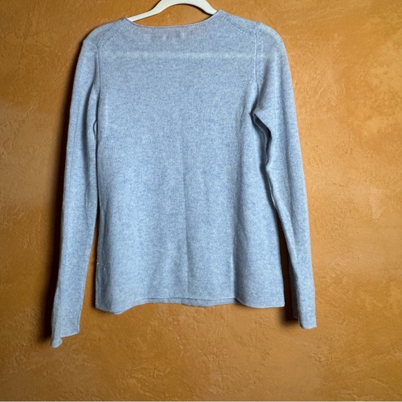 Vince 100% Cashmere Crewneck Sweater Soft Blue Size M - Picture 4 of 9